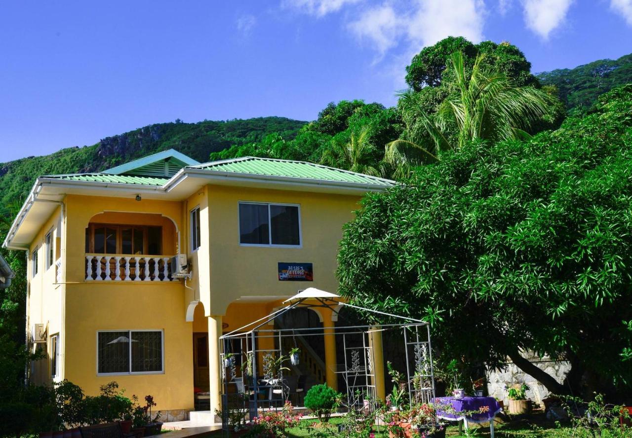 Josies Cottage Beau Vallon  Exteriör bild